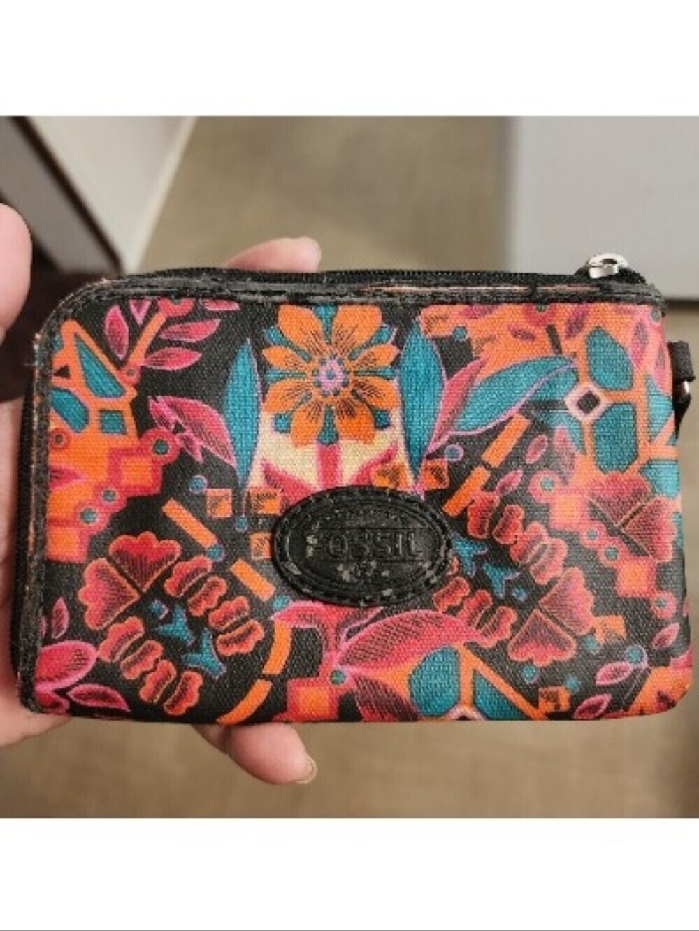 Fossil Key-Per Floral Print Coated Canvas Wristlet Wallet (Peeling, Fair Cond)